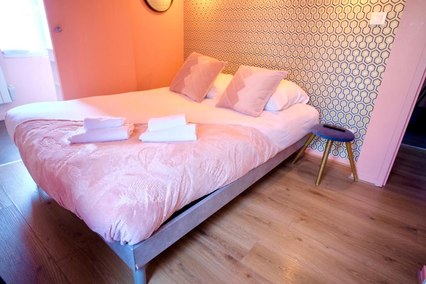 La Bonbonniere Rose Apartment Caen Exterior photo